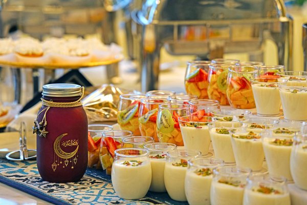 Mastering compact kitchen design: tips for achieving balance in small uk homes